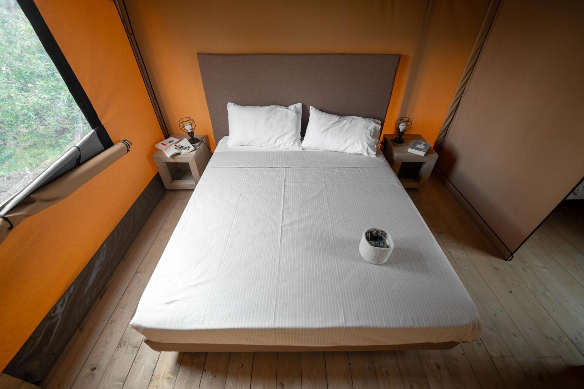 Agriglamping Butterfly House Sardegna Hotel ออลเมโด ภายนอก รูปภาพ
