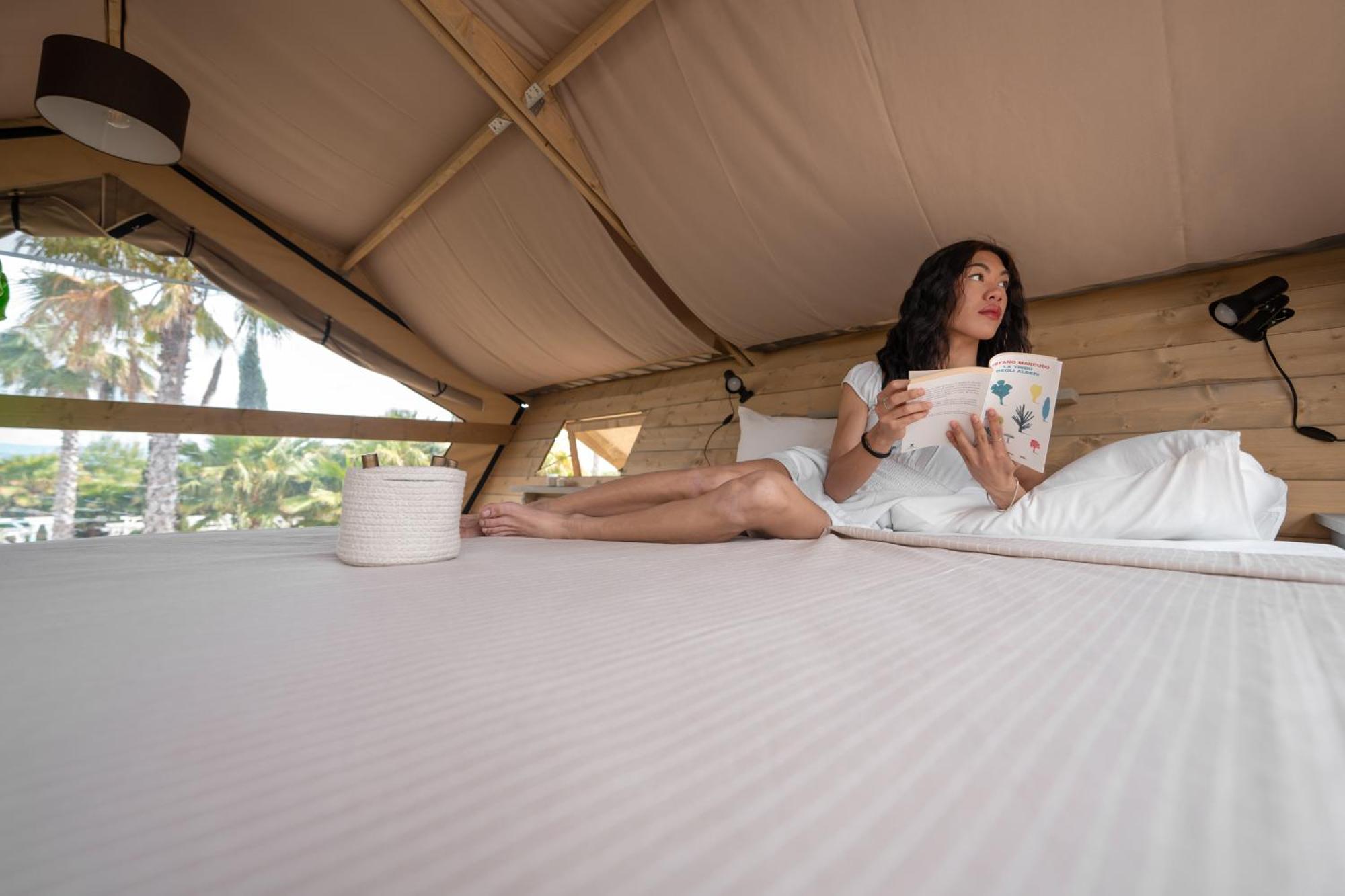 Agriglamping Butterfly House Sardegna Hotel ออลเมโด ภายนอก รูปภาพ