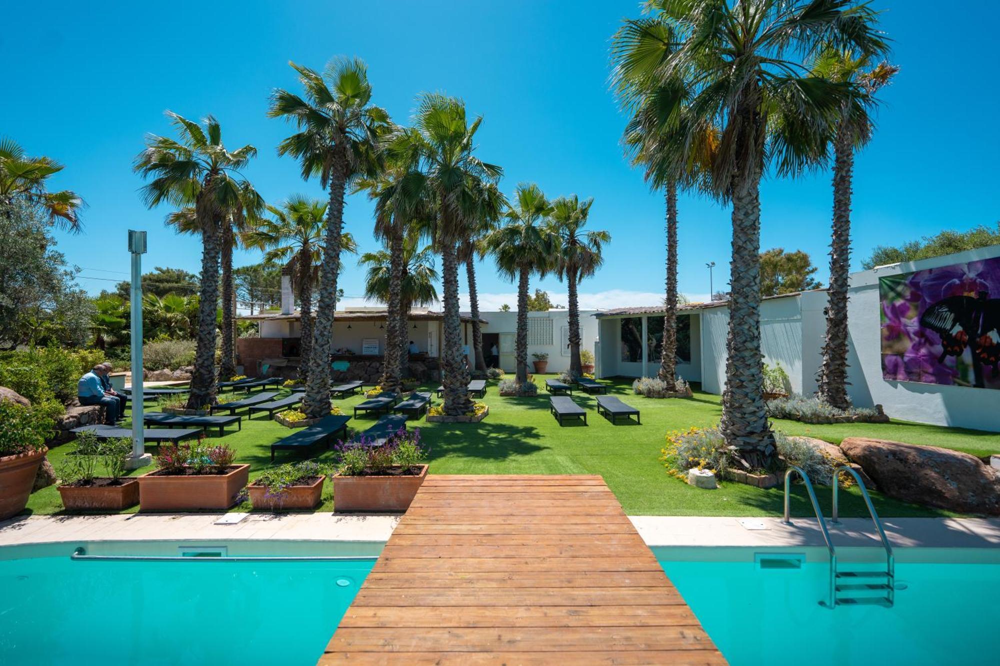 Agriglamping Butterfly House Sardegna Hotel ออลเมโด ภายนอก รูปภาพ