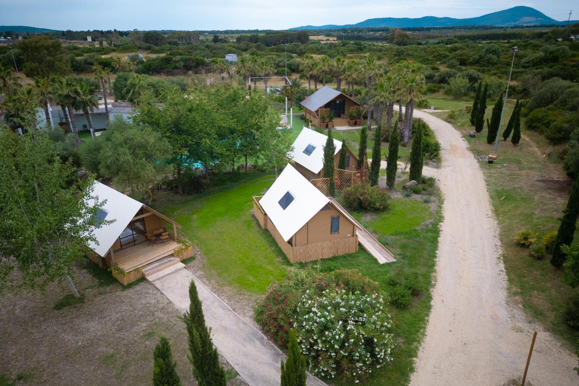 Agriglamping Butterfly House Sardegna Hotel ออลเมโด ภายนอก รูปภาพ